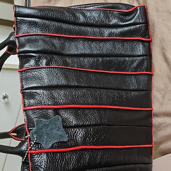 Leather Handbag - Picture 7 of 9